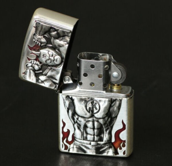 Photo3: Zippo Kinnikuman Metal 40th Anniversary Oxidized Silver Etching Japan Limited Japanese Anime Oil Lighter (3)