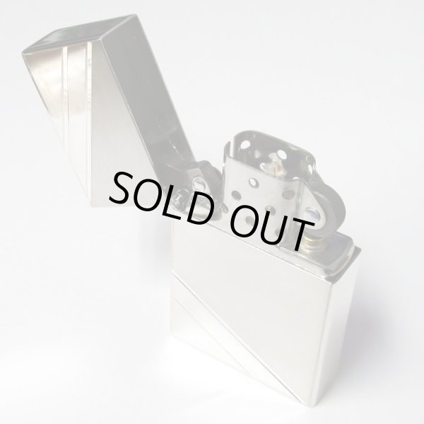 Photo3: Vintage Zippo 1932 Replica Second Release Corner Etching Silver Plating Japan Limited Oil Lighter B (3)