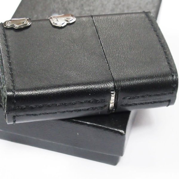 Photo4: Zippo Skull Crossbones 3-sides Metal Black Leather Roll Japan Limited Oil Lighter (4)