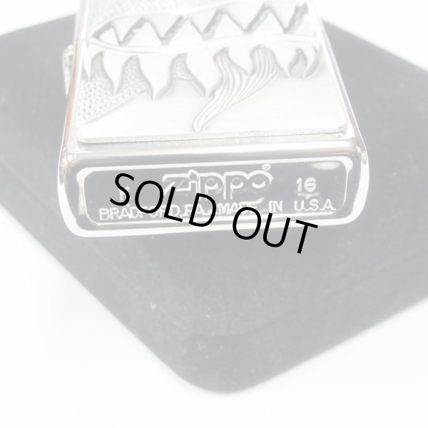Photo4: Trick Zippo Fire Breathing Dragon 28969 Brushed Chrmoe Oil Lighter (4)
