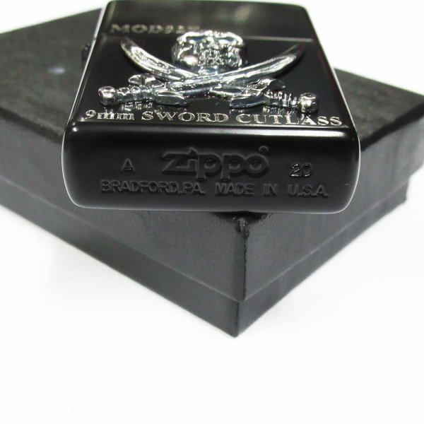Photo4: Zippo BLACK LAGOON MOD92F Sword Cutlass Metal Both Sides Etching Japanese Anime Japan Limited Oil Ligter (4)