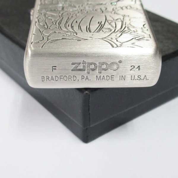Photo5: Zippo Re:ZERO Starting Life in Another World Rem & Ram Oxidized Silver Plating Both Sides Etching Japan Limited Oil Lighter (5)
