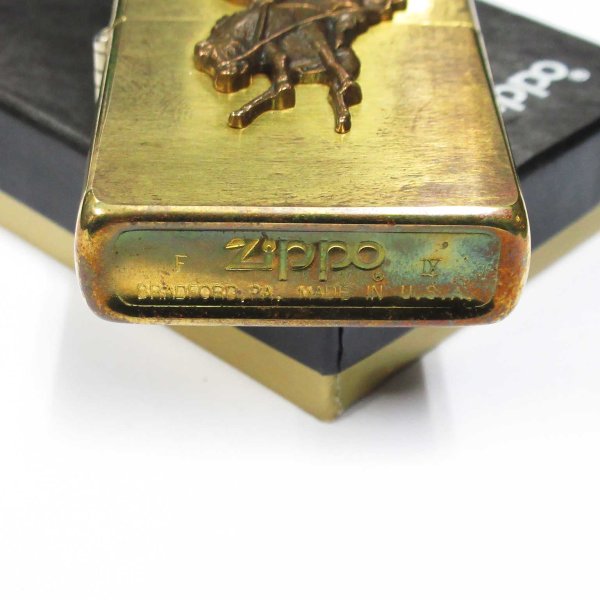 Photo7: Vintage Zippo Cowboy Rodeo Metal Solid Brass 1993 Oil Lighter (7)