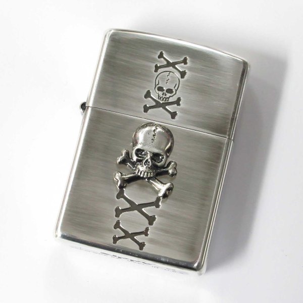 Photo1: Zippo Skull Crossbones Metal Oxidized Silver Plating Etching 2009 Japan Limited Oil Lighter (1)