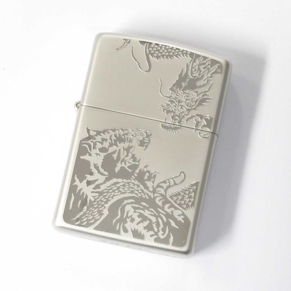 Photo1: Zippo Dragon Tiger Both Sides Etching Pearl Silver Plating Japan Limited Oil Lighter (1)