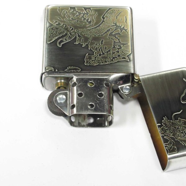 Photo3: Zippo Dragon Tiger Both Sides Etching Oxidized Silver Gold Plating Japan Limited Oil Lighter (3)