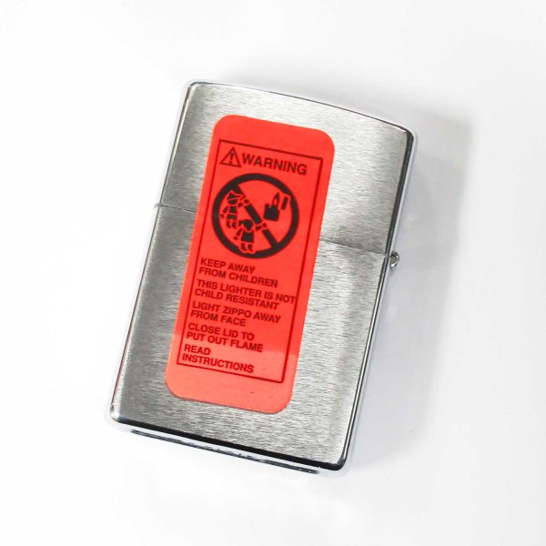 Photo2: Vintage Zippo Chrysanthemum Metal Japanese Diet Member Badge Design 1999 Japan Limited Oil Lighter (2)