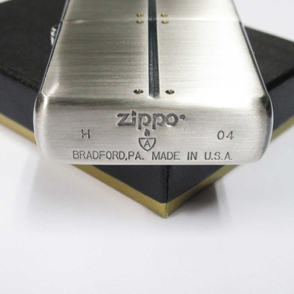 Photo4: Vintage Zippo Armor Case Rhinestone Deep Etching Oxidized Silver 2004 Japan Limited Oil Lighter (4)