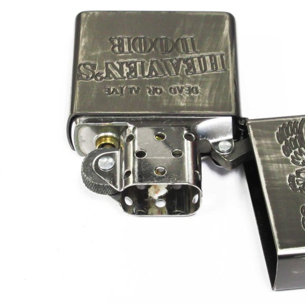 Photo3: Zippo Skull Wing Heaven's Door Etching Used Finish Silver Plating 2011 Japan Limited Oil Lighter (3)