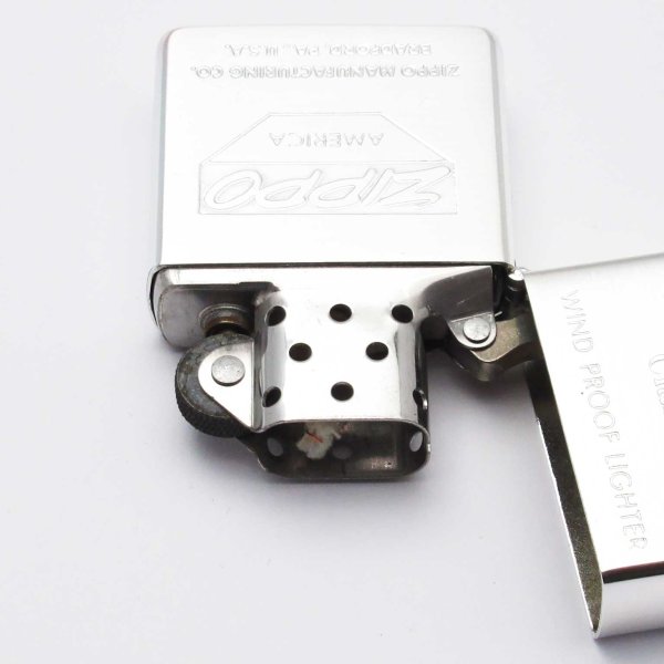 Photo3: Vintage Zippo Logo Design Etching Silver Plating Japan Limited 1992 Oil Lighter (3)